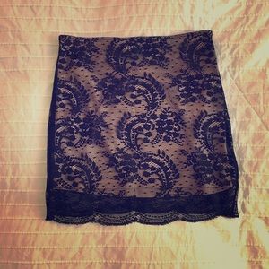 Lace skirt
